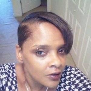 Meet your Posher, Gina